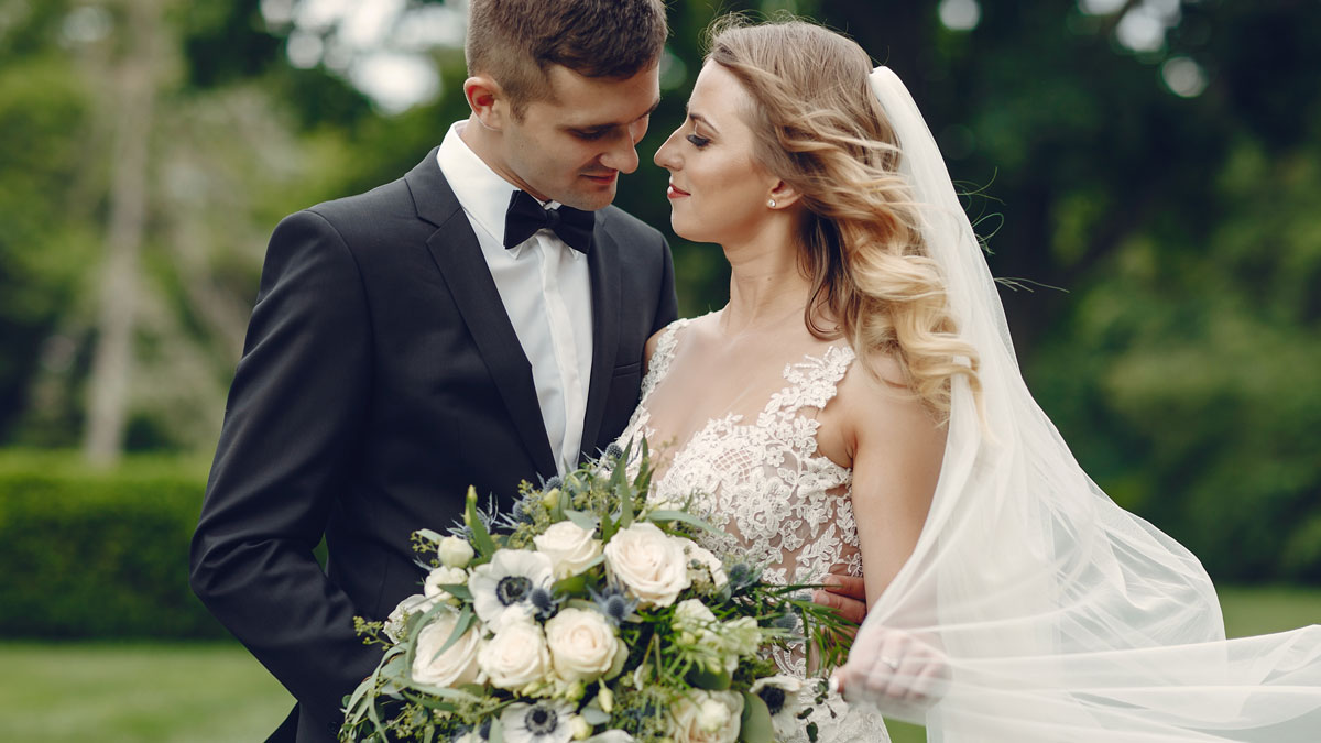 elegant-wedding-couple-LNWV6XR.jpg